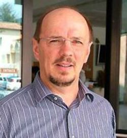 Imprenditori verso la scuola: tentativo di formare (Art. corrente, Pag. 1, Foto generica)