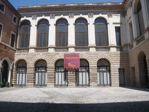 Palazzo-Thiene-Vicenza (Art. corrente, Pag. 2, Foto generica)