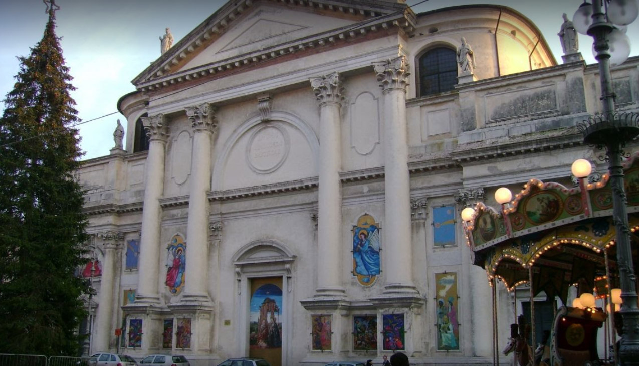Un milione e mezzo di europer la chiesa di San G (Art. corrente, Pag. 1, Foto generica)