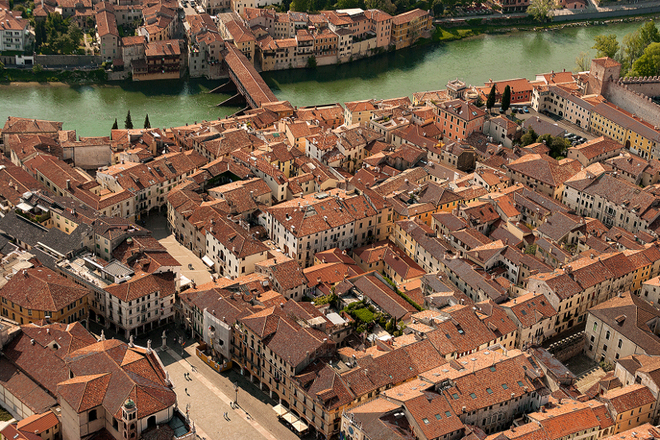 Città, fiumi e dintorni, omaggio a Bassano (Art. corrente, Pag. 2, Foto generica)
