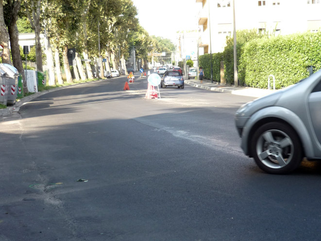 “Comune ora aiutaci!” In via Fusinato scoppia la p