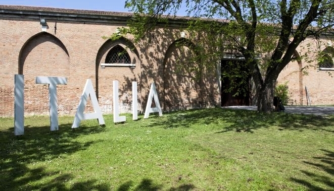 La Biennale: una “macchina del vento” che ogni due