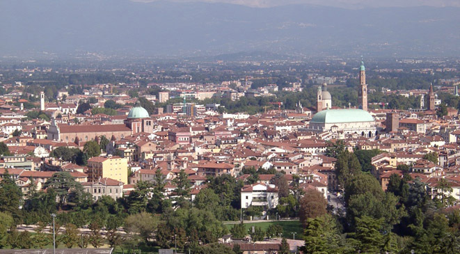 La città? Se occorre, decidiamoci a colorarla