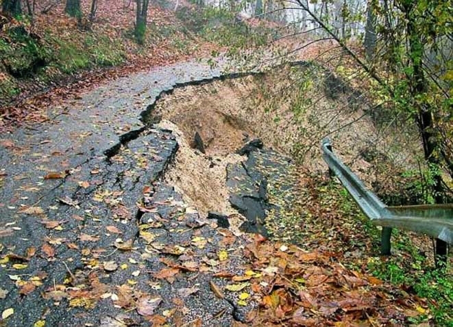Qui, nella terra delle frane. «Ma non lasciamo Rec