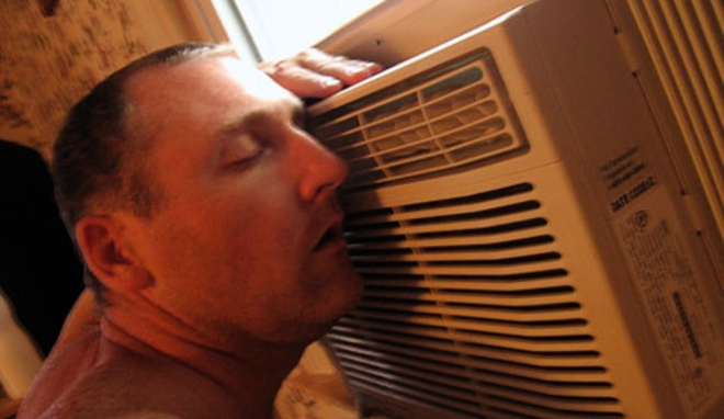 Caldo torrido e la "salvezza" chiamata climatizzat