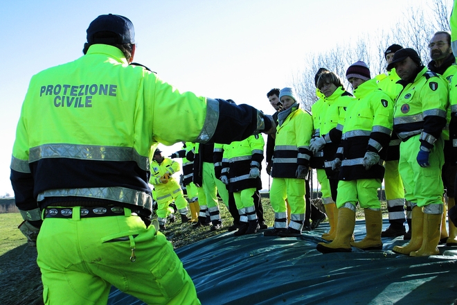 La Protezione civile e il cerino del sindaco