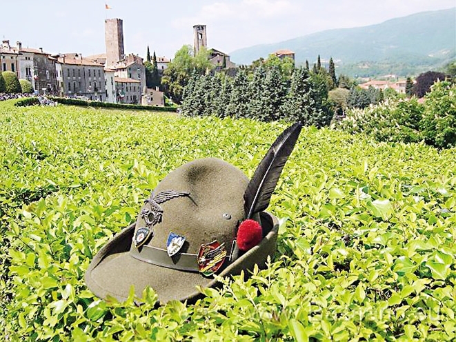 Gli alpini che se ne vanno in punta di piedi…