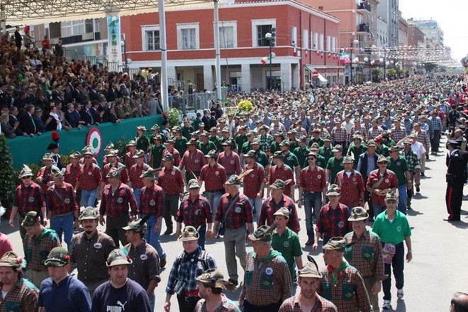 Gli alpini accusano: forse diamo fastidio