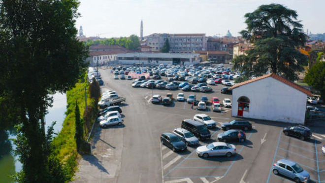 Gestione dei parcheggi<br>
una gara europea