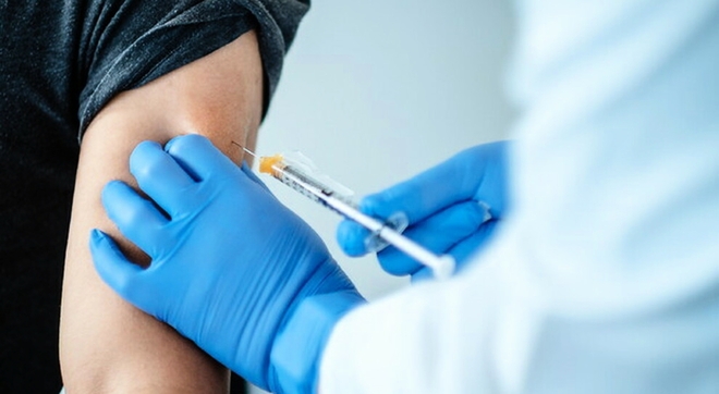 Medici di base in campo per il doppio vaccino