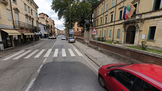 BRT su Corso SS. Felice e Fortunato:<br>
Confcomm